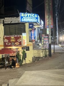 Botica luzfarma — foto