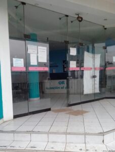 Clinica «Madre Coraje»puente piedra — foto