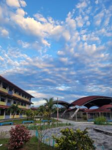 College Marshal Oscar R Benavides — foto