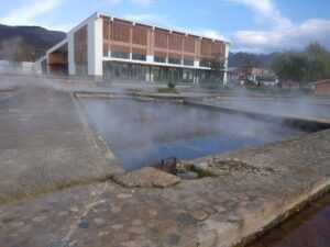 Complejo Turístico Baños Del Inca — foto