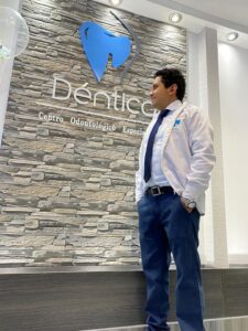 DÉNTICAX CENTRO ODONTOLÓGICO