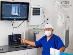 Dr. Renato Ramos Loayza — foto