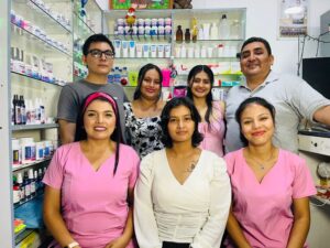 FARMACIA ESPECIALIZADA 24 HORAS — foto