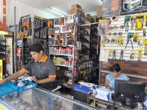 FERRETERIA ROBERTO COTLEAR — foto
