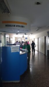 Hospital Sabogal puerta Guardia Chalaca — foto