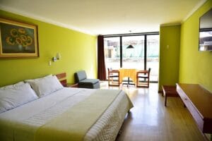 Hotel Holiday Suites — foto