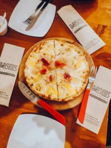Pparisinos Pizzas & Parrillas — foto