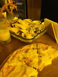 Pparisinos Pizzas & Parrillas — foto