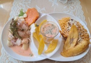 Restaurante Cevicheria Y Picanteria El Peñon — foto